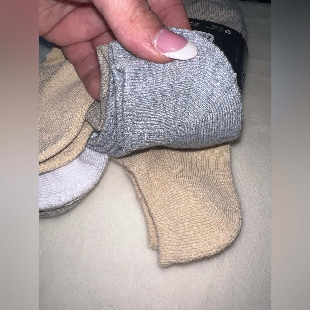 Adidas Women’s No Show Cushioned Socks 6-Pack AEROREADY NWT - Picture 3 of 6